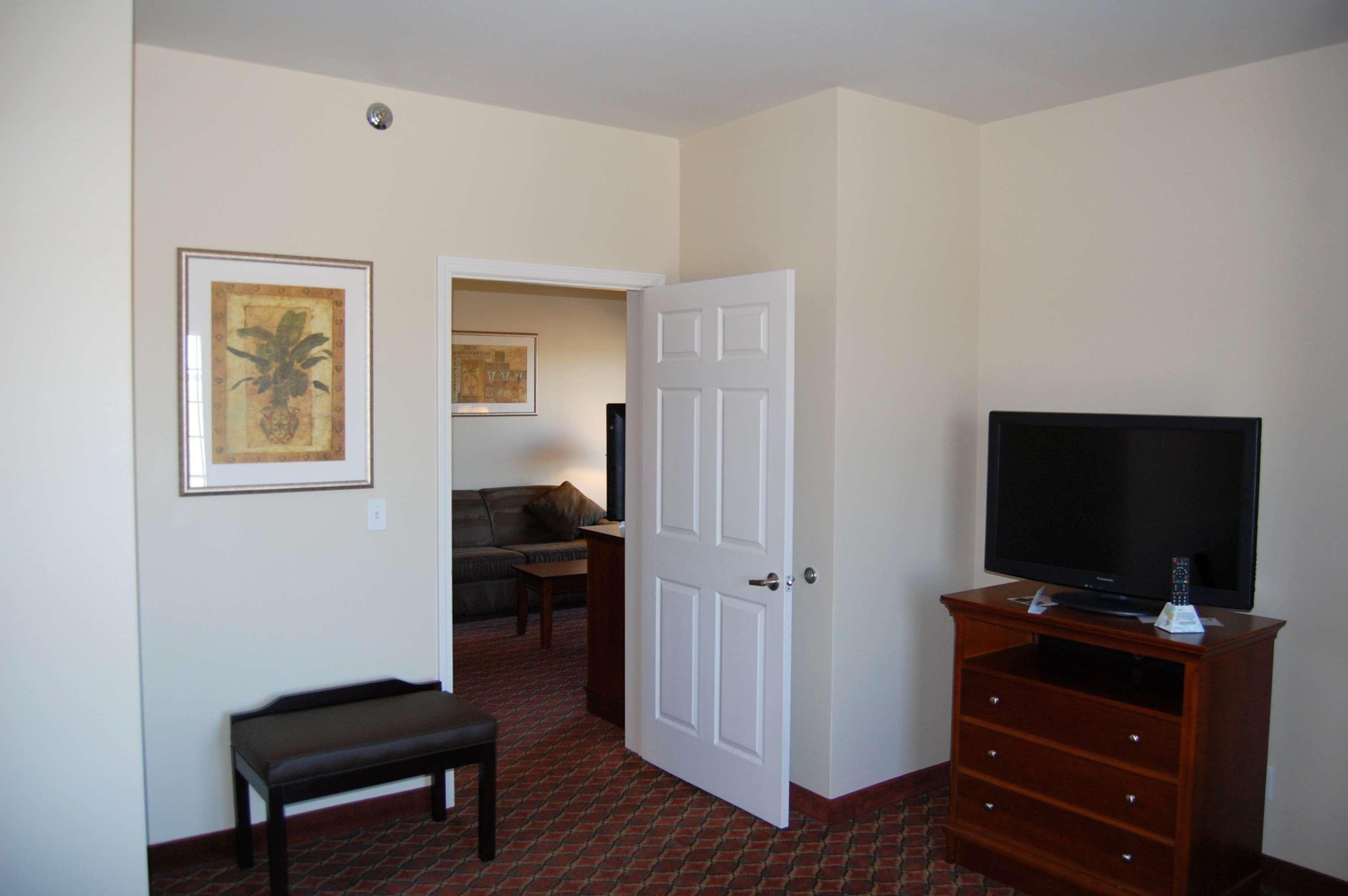 Best Western Plus Midamerica Hotel Mascoutah المظهر الخارجي الصورة