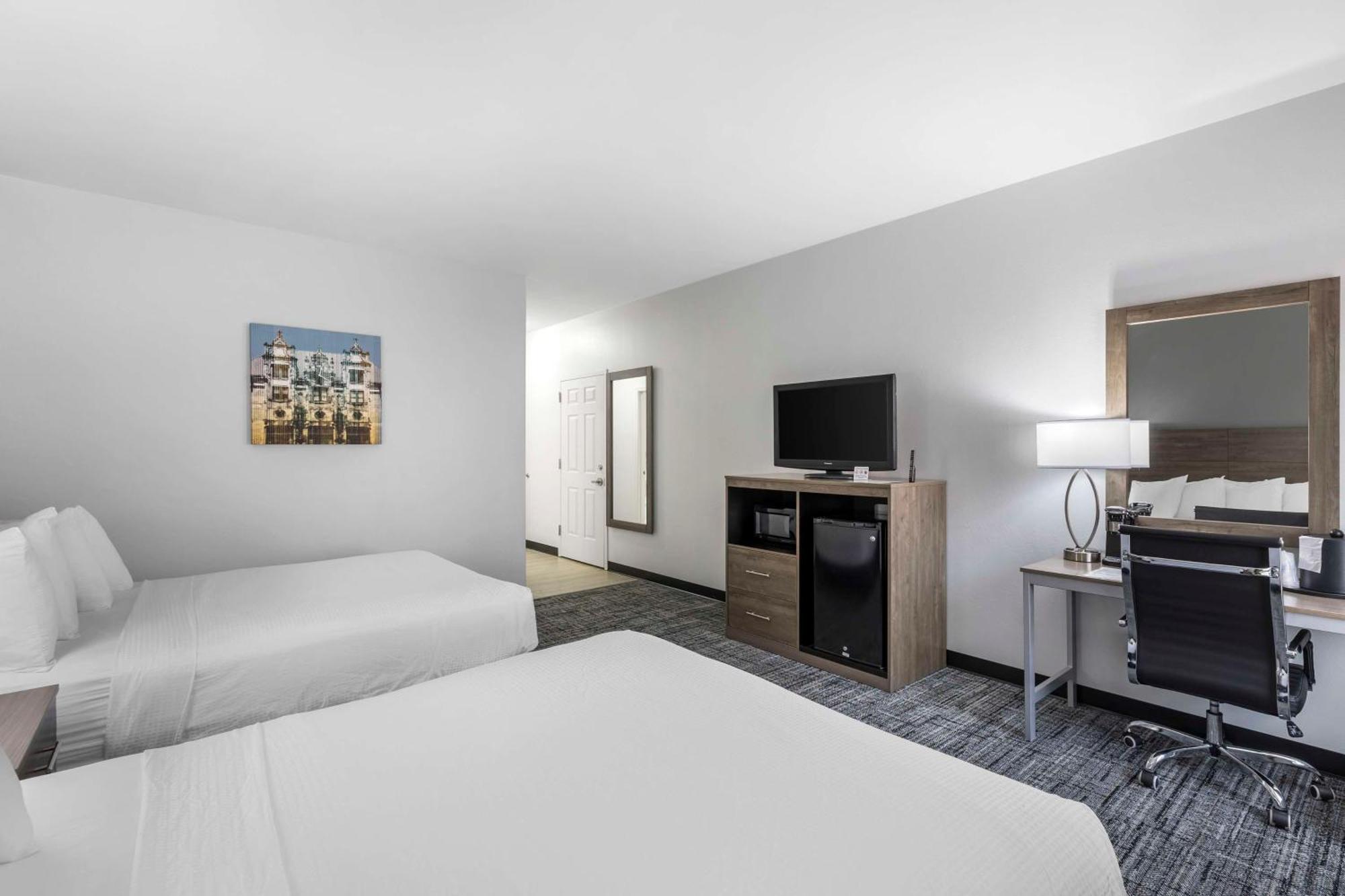 Best Western Plus Midamerica Hotel Mascoutah المظهر الخارجي الصورة
