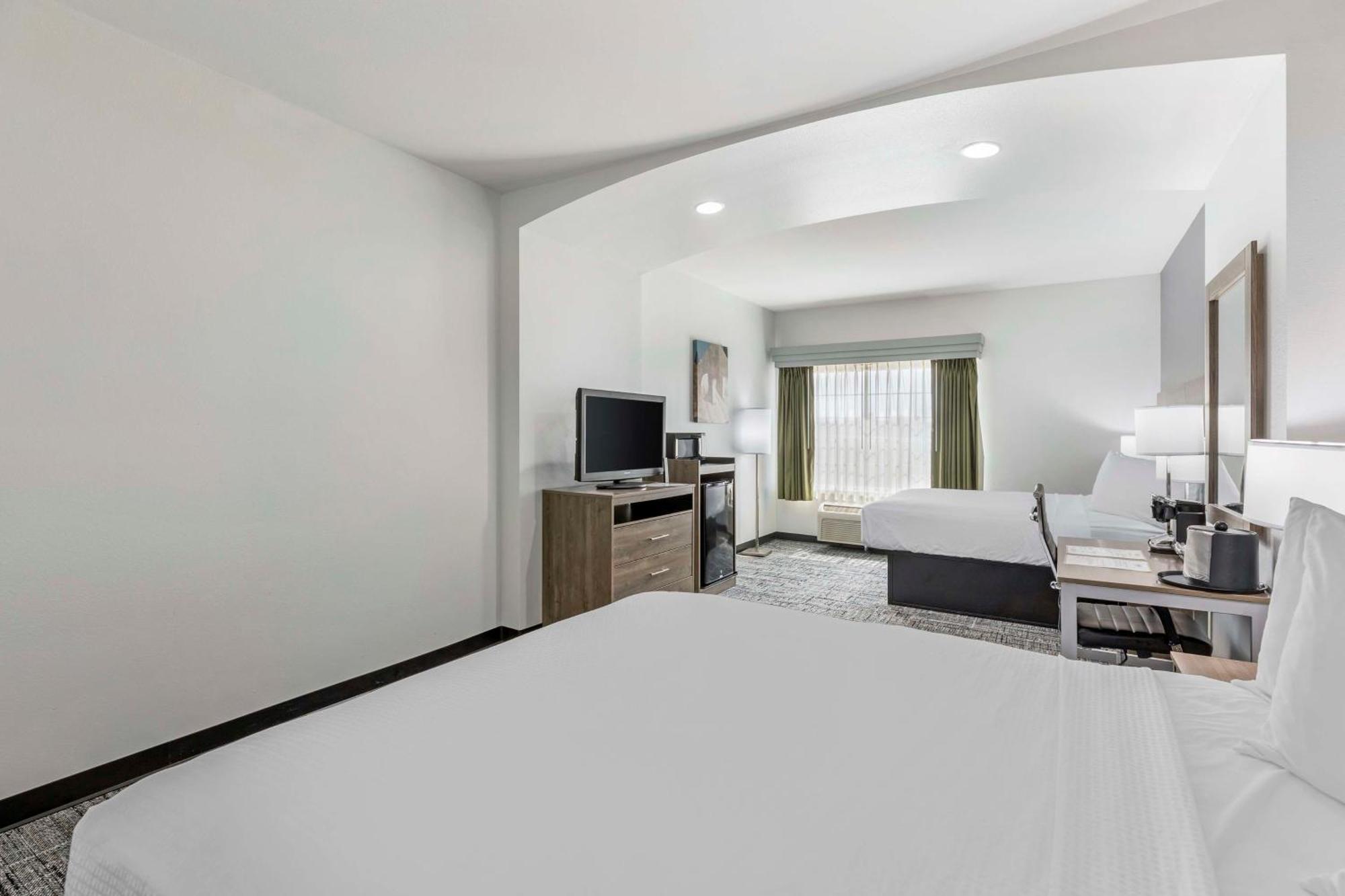 Best Western Plus Midamerica Hotel Mascoutah المظهر الخارجي الصورة