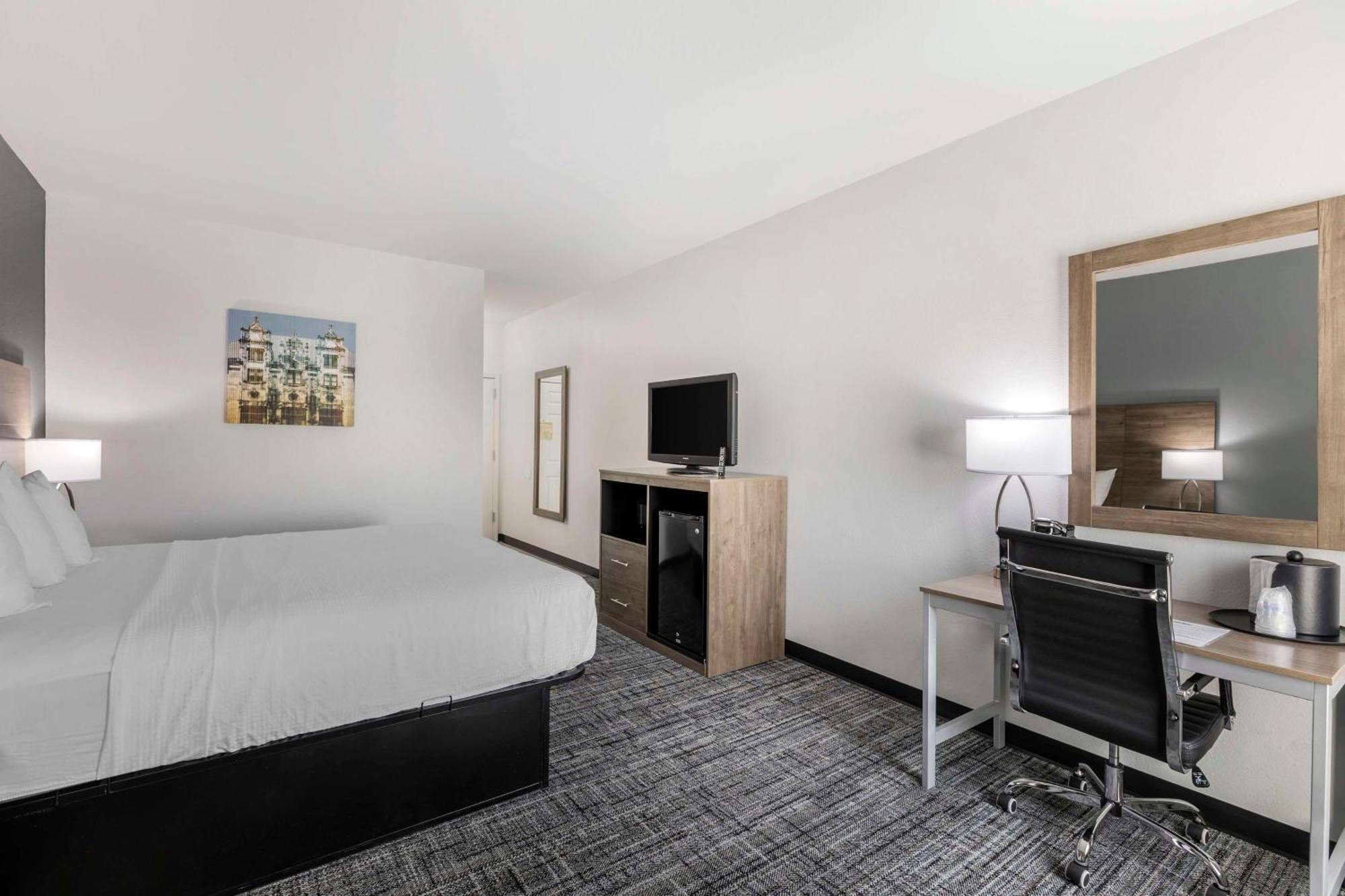 Best Western Plus Midamerica Hotel Mascoutah المظهر الخارجي الصورة